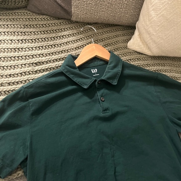 Bundle of GAP Polos - Size S - Used - Picture 3 of 6